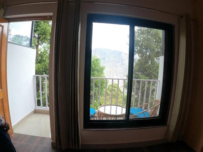Starry Sky Hotel Joshimath Exterior photo
